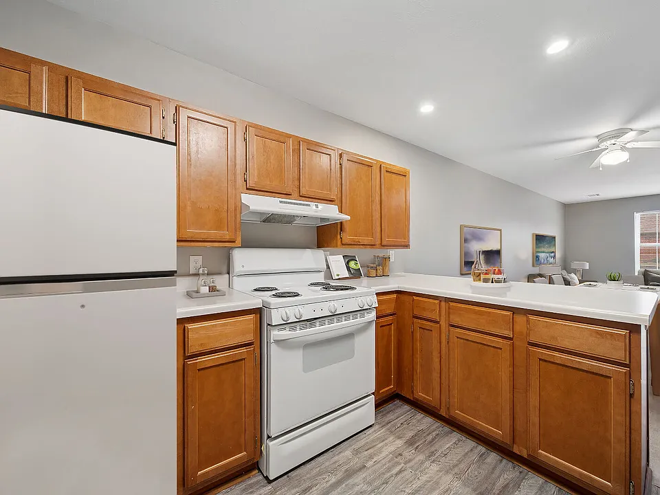 East Oaks Senior Living