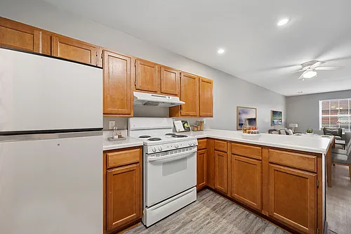 East Oaks Senior Living Photo 1