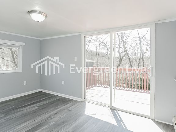 5th image of 1930 Cardinal Ave