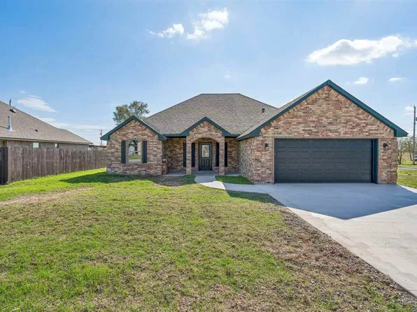 502 2nd St, Elgin, OK 73538