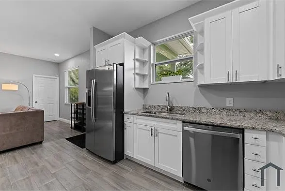 4602 N Manley St — Photo 12