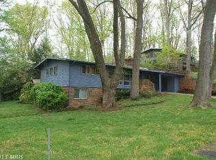 7530 Friar Tuck Ct, Falls Church, VA 22042