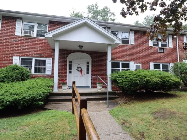 127 Litchfield Pines Dr APT B, Leominster, MA 01453