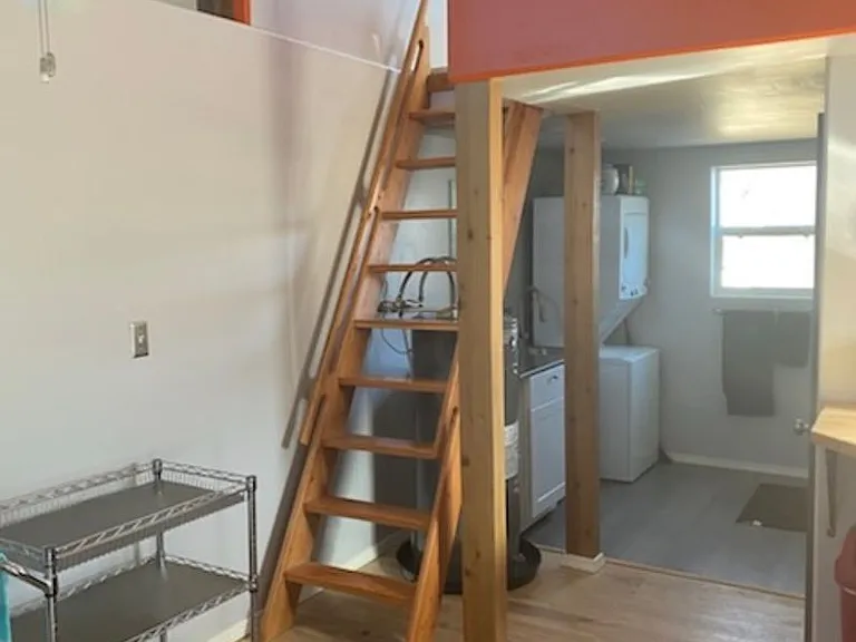 225 N Washington St — Photo 6