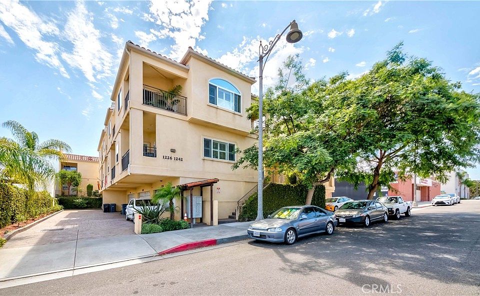 1st image of 1250 Engracia Ave