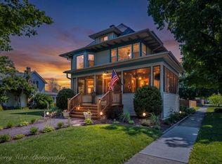 244 S Sycamore St, Genoa, IL 60135