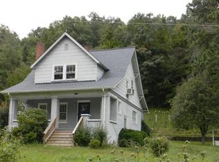 3617 Sandlewood Rd, Roanoke, VA 24018