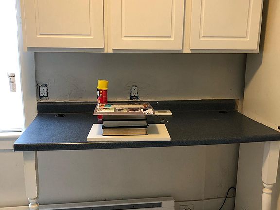 Desk/counter space in Kitchen