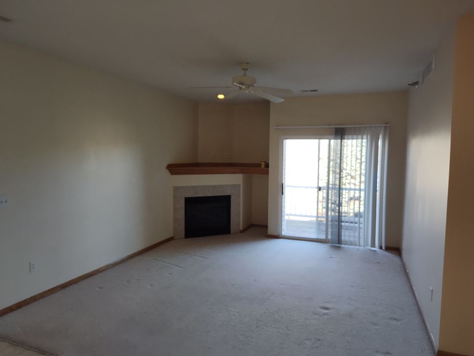 1st image of 1340 SE Florence Dr Unit 28