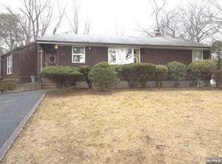 684 Terrace Dr, Paramus, NJ 07652