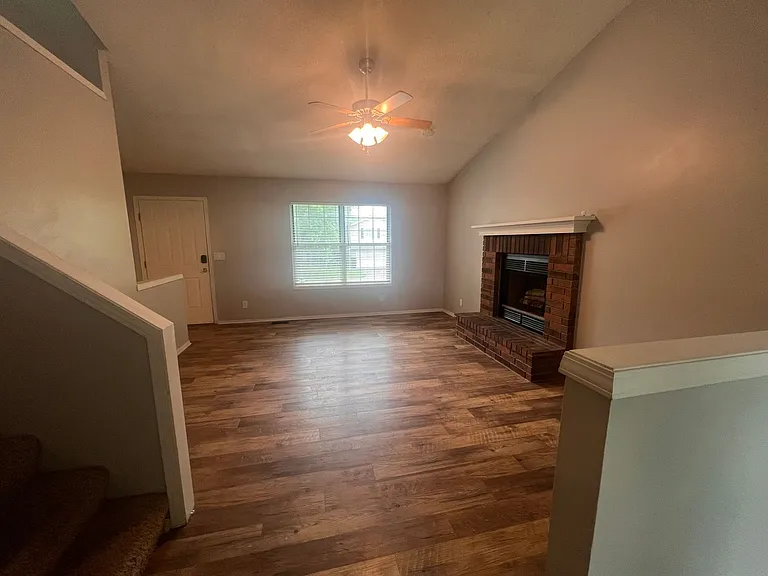 229 W Village Lake Dr — Photo 5