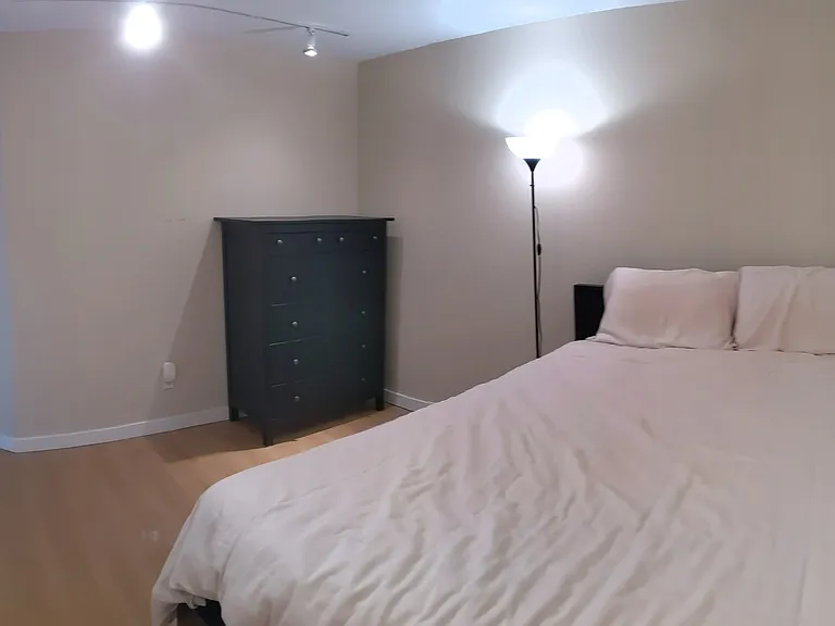1818 Broadway St #204 — Photo 22