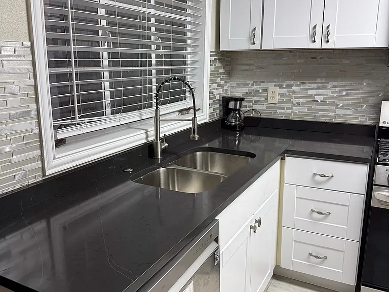 701 Monticello Dr #201 — Photo 15