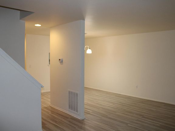 4th image of 2408 Gulfstream Way