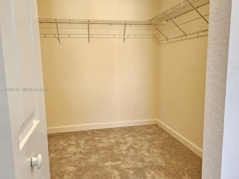 2899 SE 25th Ter — Photo 17