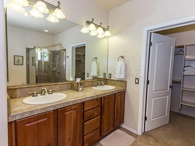 4402 W Cloud Ranch Pl — Photo 18