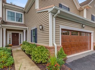 61 Whitney Farm Pl, Morristown, NJ 07960