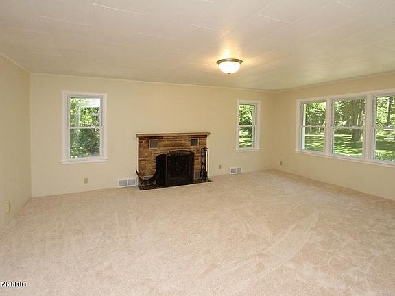 2nd image of 9480 Q Ave