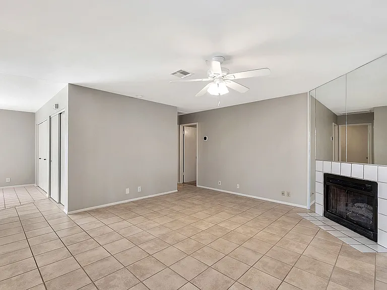 20250 N 6th Dr #1 — Photo 13