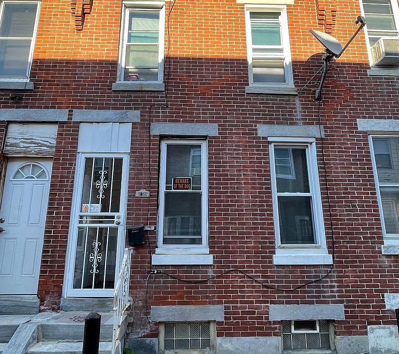 1st image of 1925 E Lippincott St