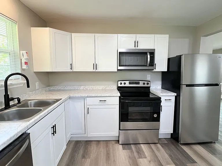 108 Wilson Ct — Photo 9