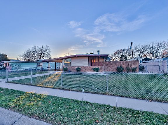 4th image of 3864 S Cheryl St