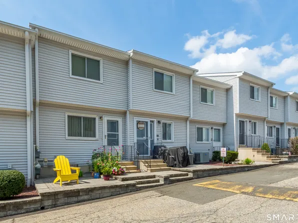 273 Derby Avenue #305, Derby, CT 06418
