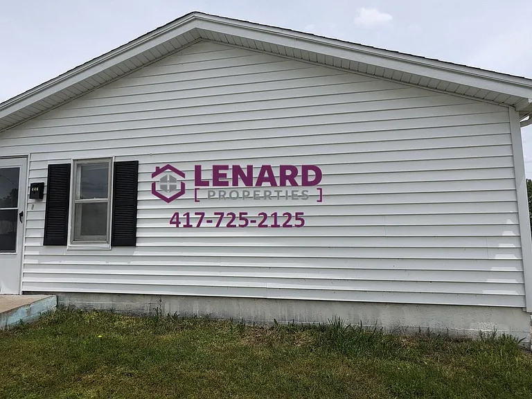 446 N Claud Ave — Photo 3