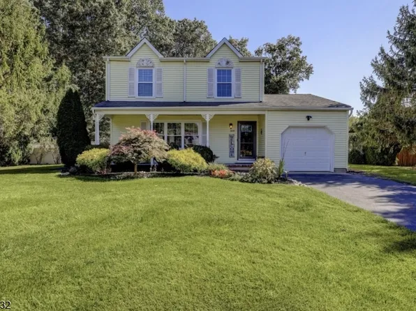 30 Anita Dr, Jackson Twp., NJ 08527