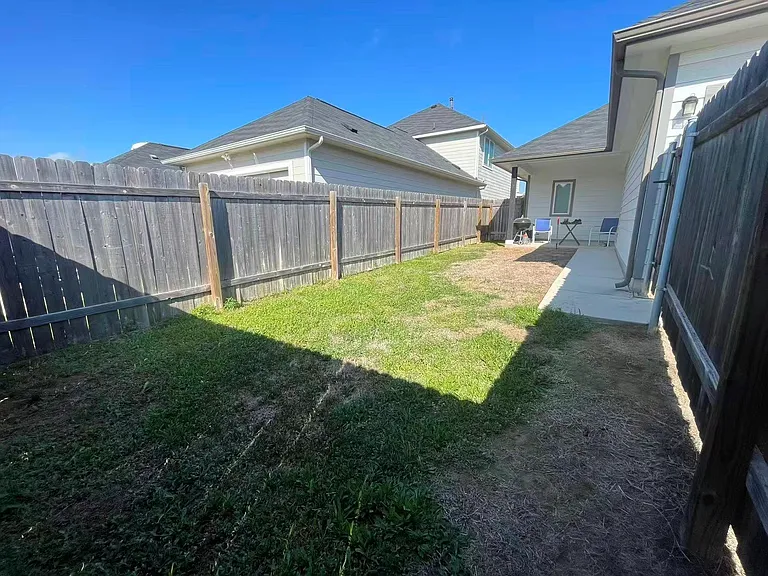 141 Mammoth Dr — Photo 19