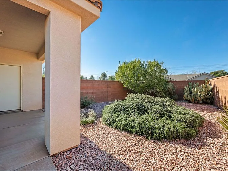 3580 Windmill Dr — Photo 23