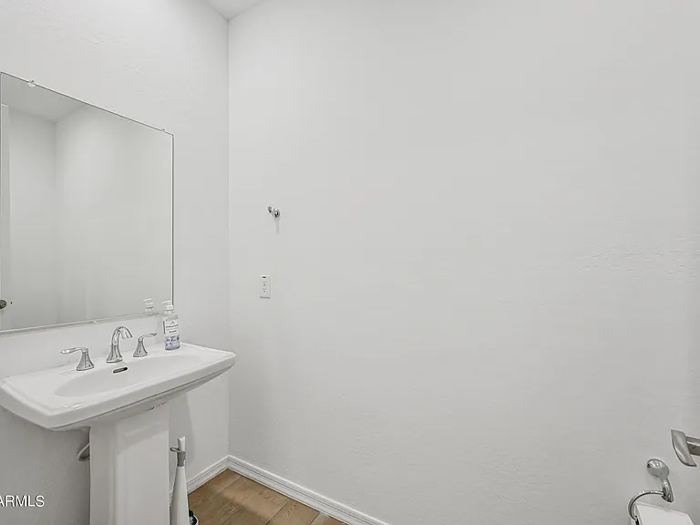 14049 W Desert Hollow Dr — Photo 22