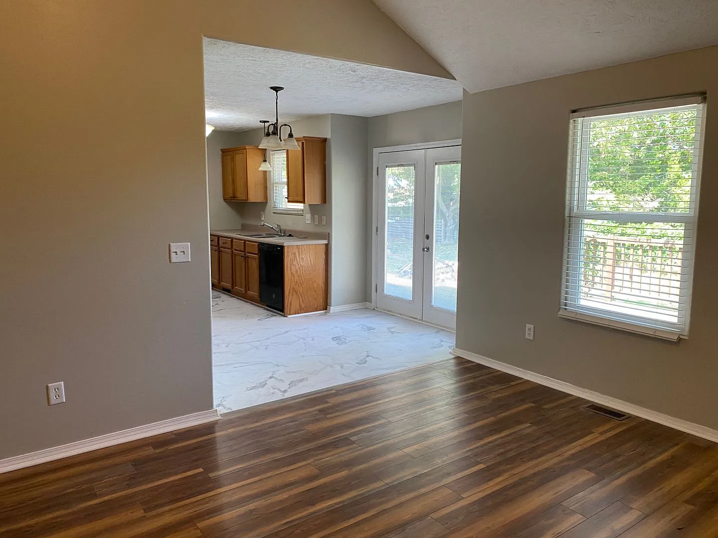 Beautiful House Rent to Own in the Great city of Repbulic! — Photo 4