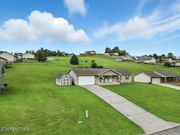 5th image of 598 Altina Cir