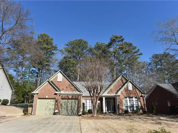 1085 Bookhout Dr, Cumming, GA 30041