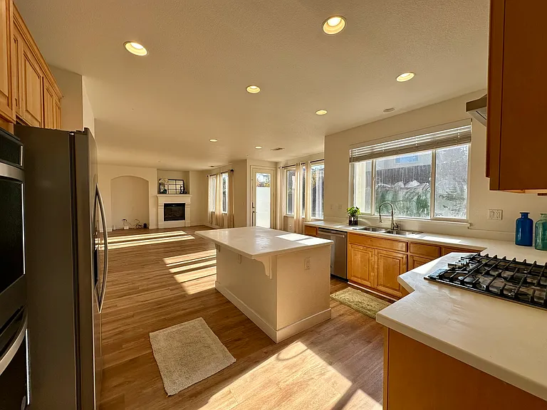 Mokelumne Dr — Photo 10