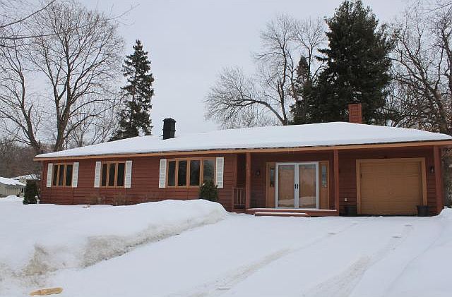 1st image of 6083 Woody Ln NE