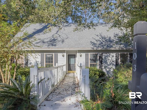 4th image of 103 Cameron Cir