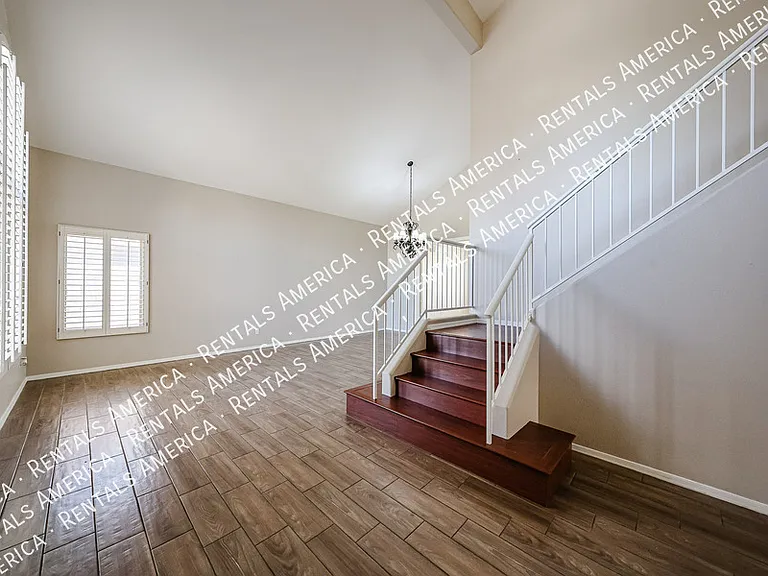 4616 E Summerhaven Dr — Photo 8
