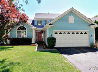 1089 Talbot Ln, Grayslake, IL 60030