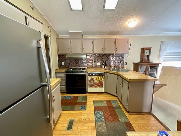4th image of 6560 Pyramid Way #17