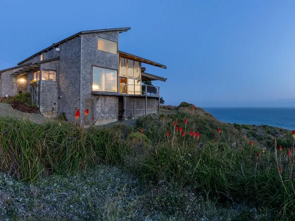 38460 Robinson Reef Drive, Gualala, CA 95445