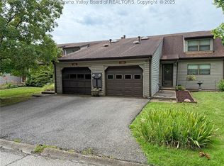1302 Hunters Ridge Rd, Charleston, WV 25314