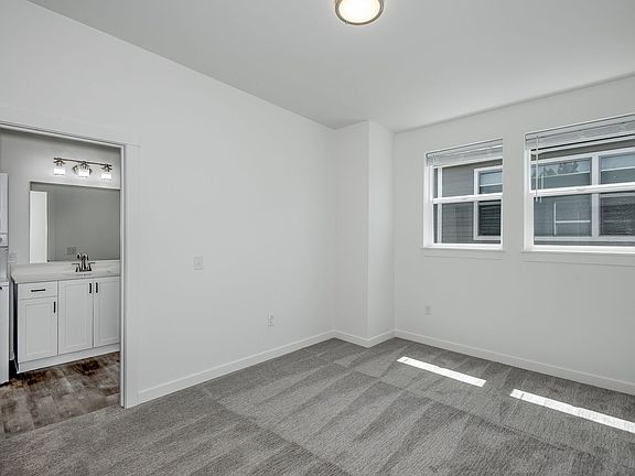 3rd image of 6942 N Montana Ave #204