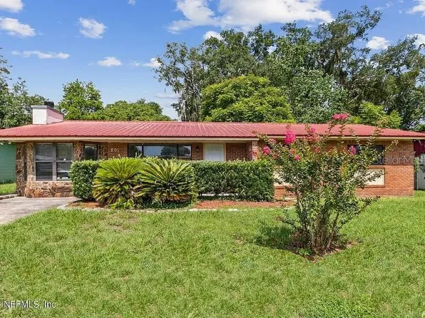 201 Mimosa Dr, Palatka, FL 32177