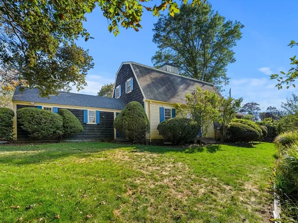 62 Longview Dr, Marblehead, MA 01945