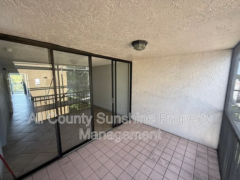2424 W Tampa Bay Blvd #L408 — Photo 12