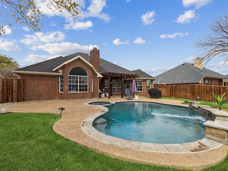 1st image of 6824 Dogwood Ln