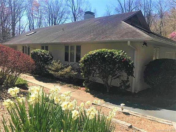 2nd image of 77 Brookwood Dr