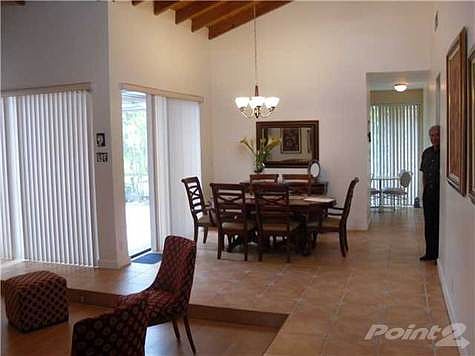 5th image of 8002 Princess Palm Cir #34